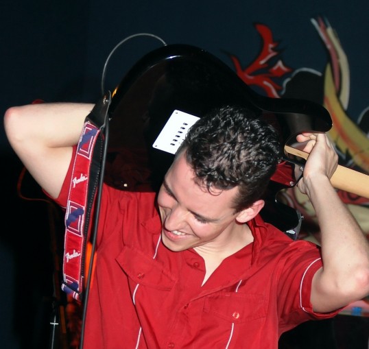 Djerba, Tunesien, Helmut Scholz (Gitarre) Djerba, Tunesien, Helmut Scholz (Gitarre)