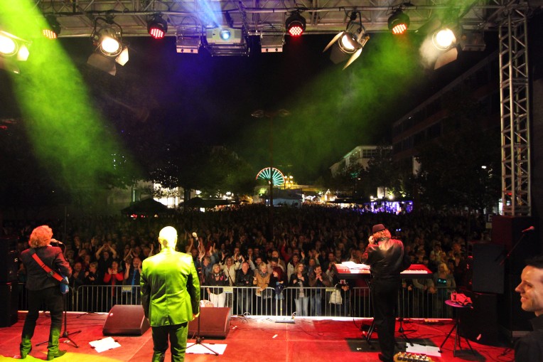 Berlin Teltow, Night Fever, Helmut Scholz, Gitarre Berlin Teltow, Night Fever, Helmut Scholz, Gitarre