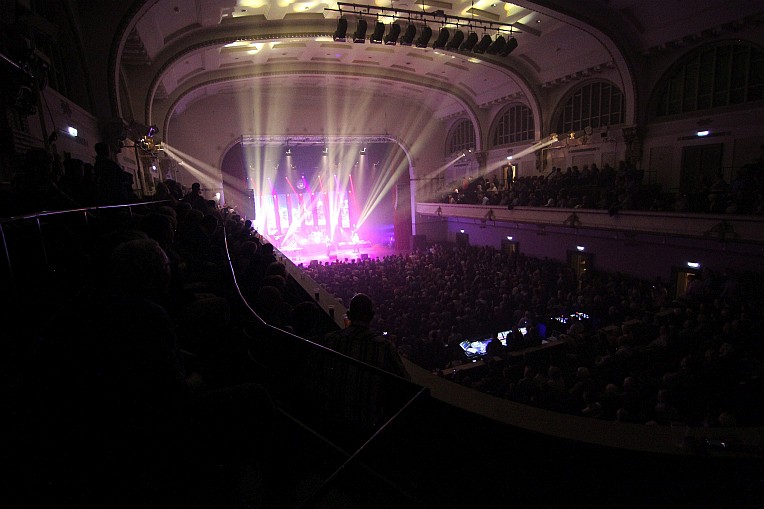 Nijmegen, Concertgebow, Night Fever, Helmut Scholz, Guitar Nijmegen, Concertgebow, Night Fever, Helmut Scholz, Guitar
